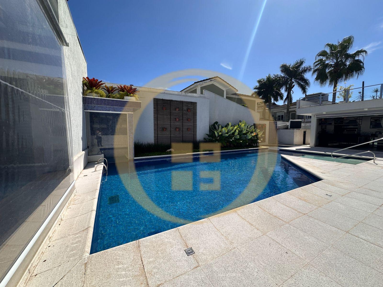 Casa-5-dormitorios-Jardim Acapulco