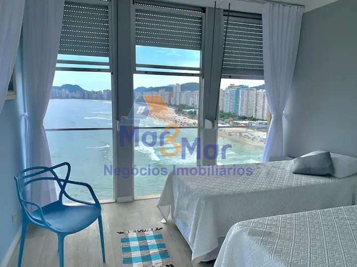 Apartamento Frente ao Mar nas Pitangueiras, Guarujá - SP