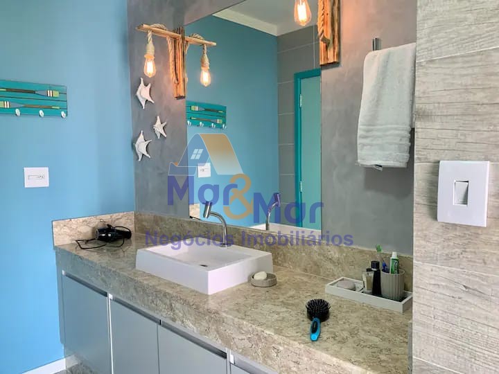 Apartamento Frente ao Mar nas Pitangueiras, Guarujá - SP