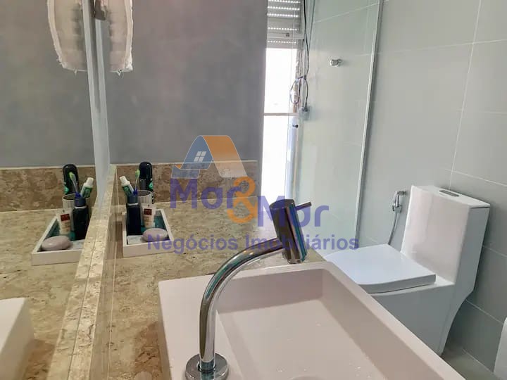 Apartamento Frente ao Mar nas Pitangueiras, Guarujá - SP