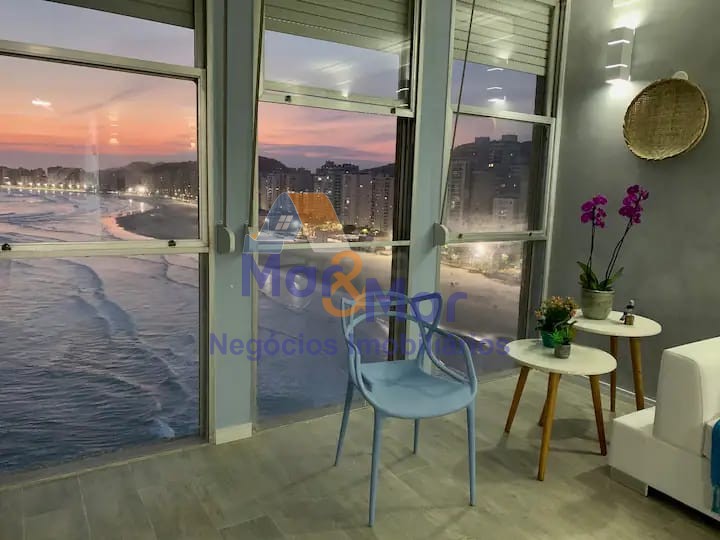 Apartamento Frente ao Mar nas Pitangueiras, Guarujá - SP