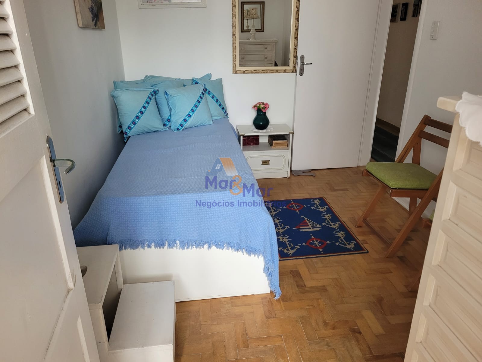 Apartamento na Praia das Pitangueiras, Guarujá - SP