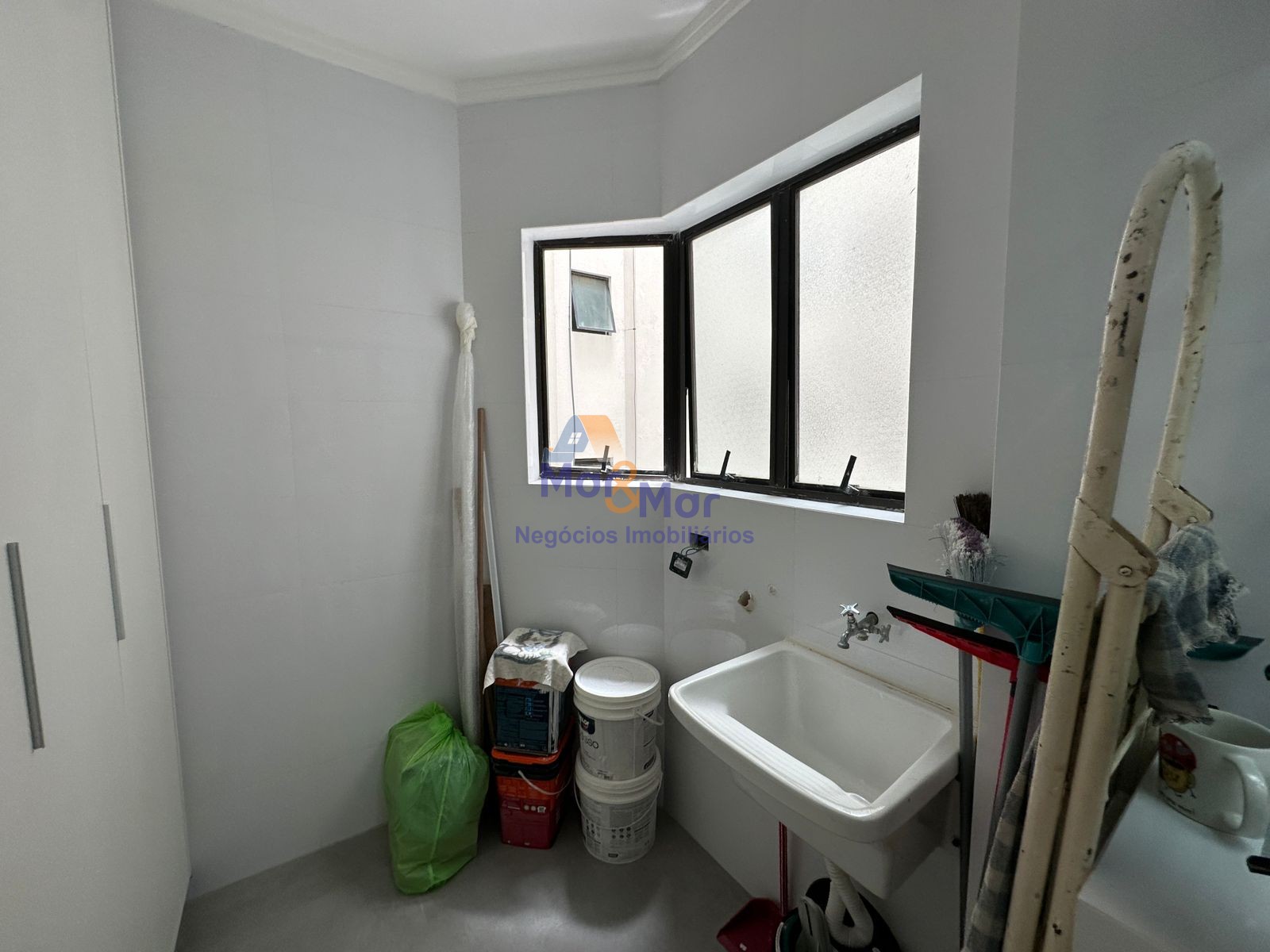 Apartamento na Praia da Enseada, Guarujá - SP