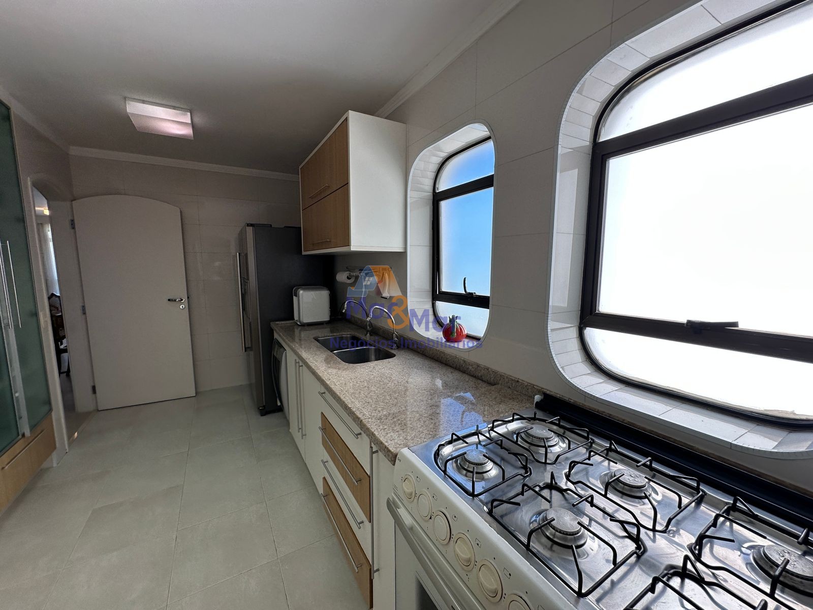 Apartamento Frente ao Mar, Praia Astúrias, Guarujá - SP
