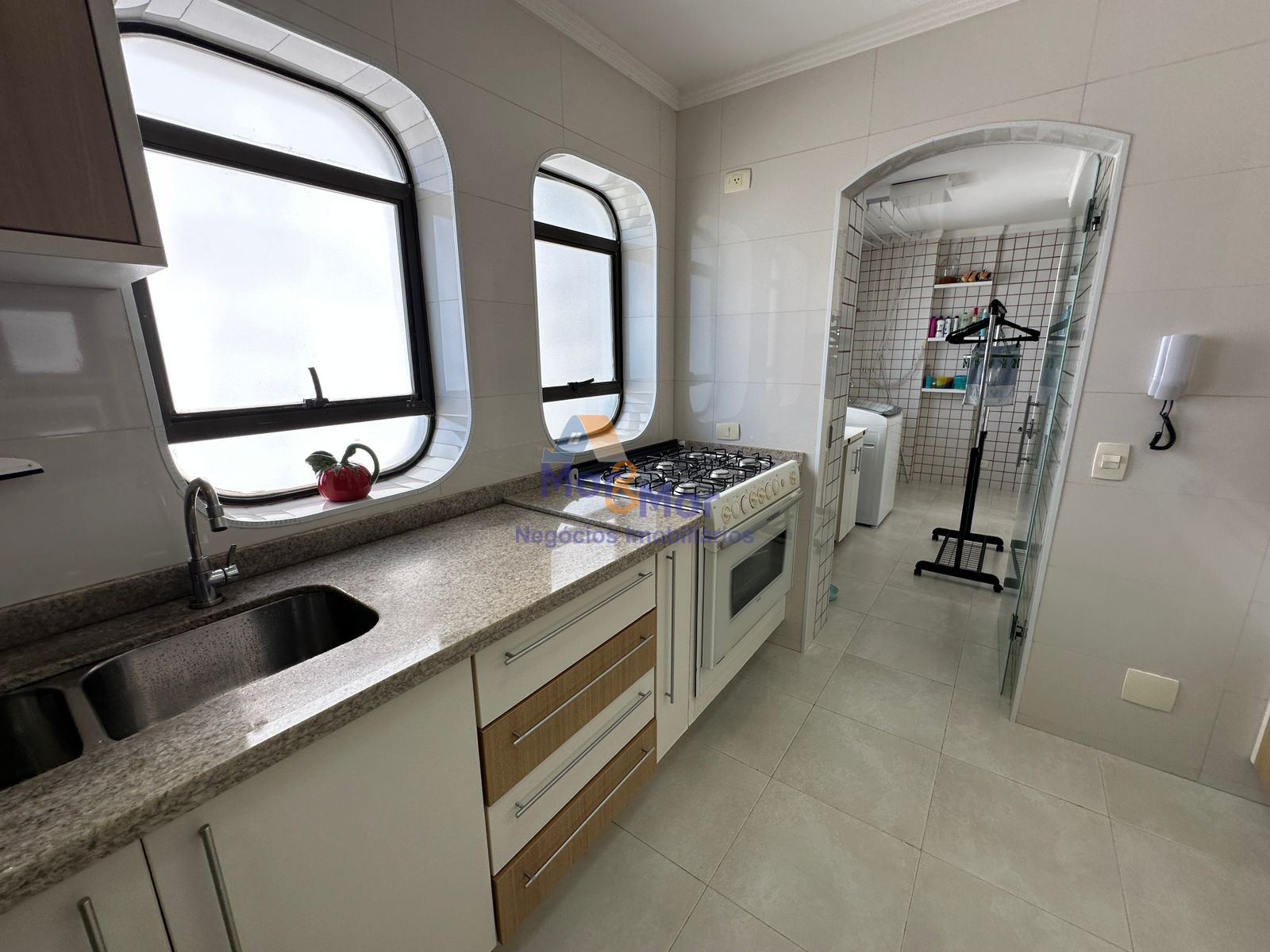 Apartamento Frente ao Mar, Praia Astúrias, Guarujá - SP