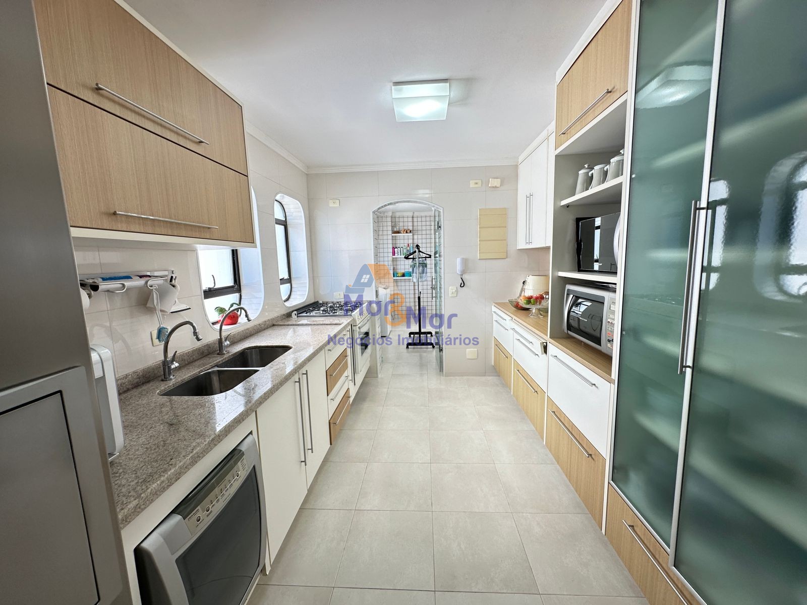 Apartamento Frente ao Mar, Praia Astúrias, Guarujá - SP