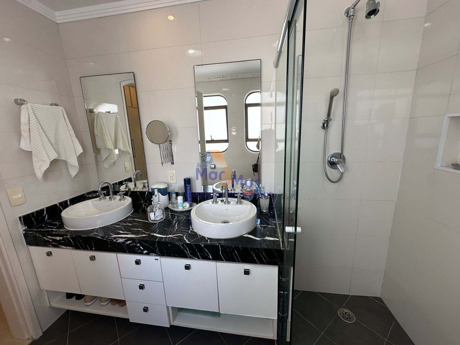 Apartamento Frente ao Mar, Praia Astúrias, Guarujá - SP