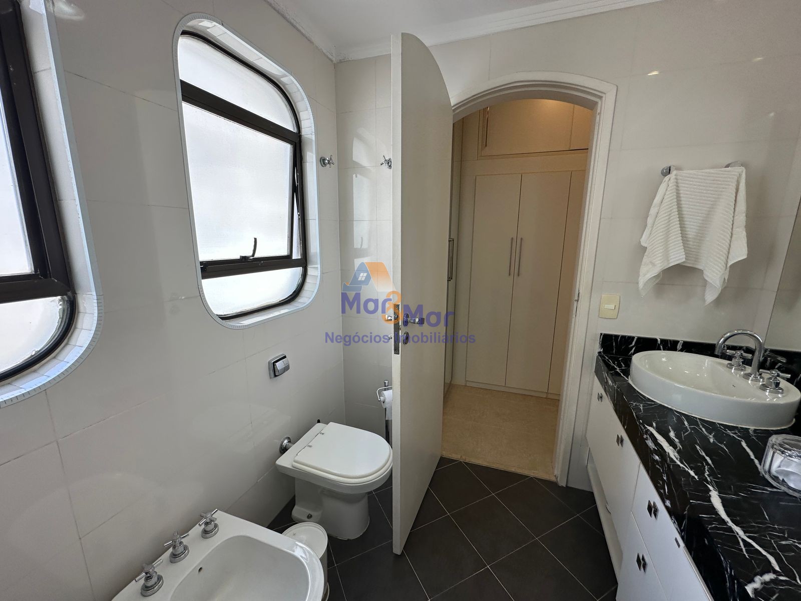 Apartamento Frente ao Mar, Praia Astúrias, Guarujá - SP
