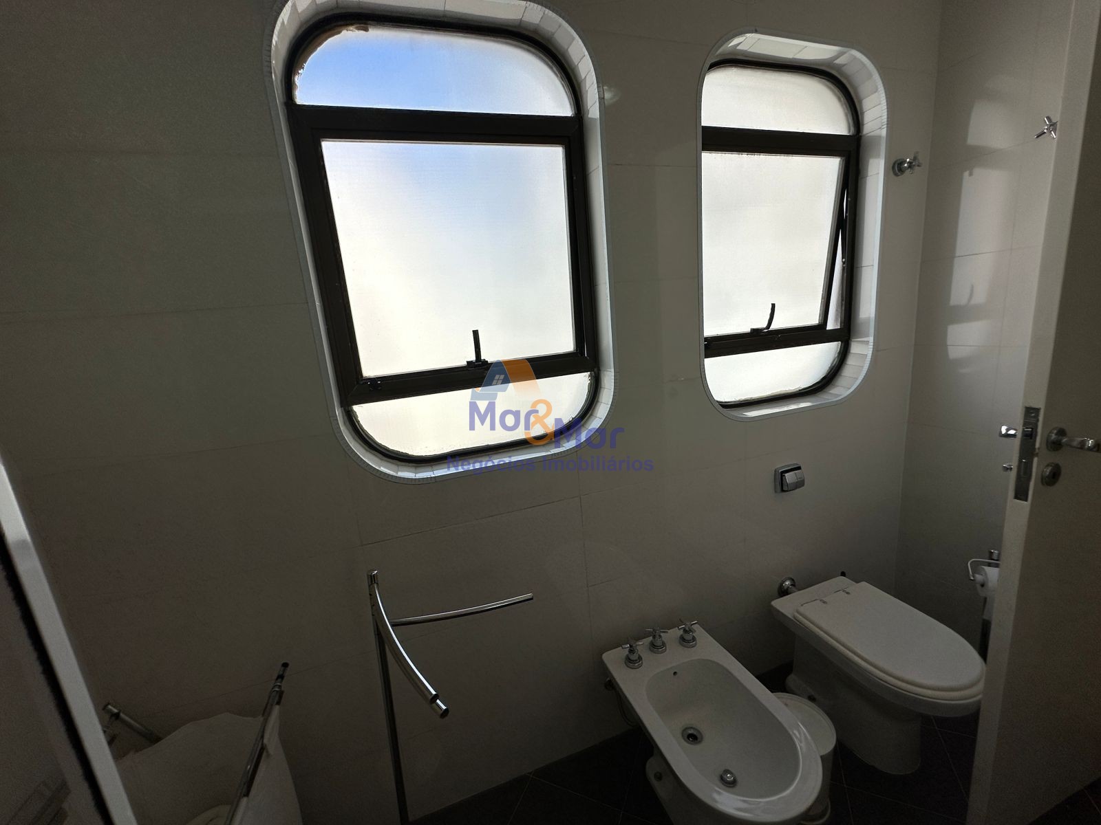 Apartamento Frente ao Mar, Praia Astúrias, Guarujá - SP