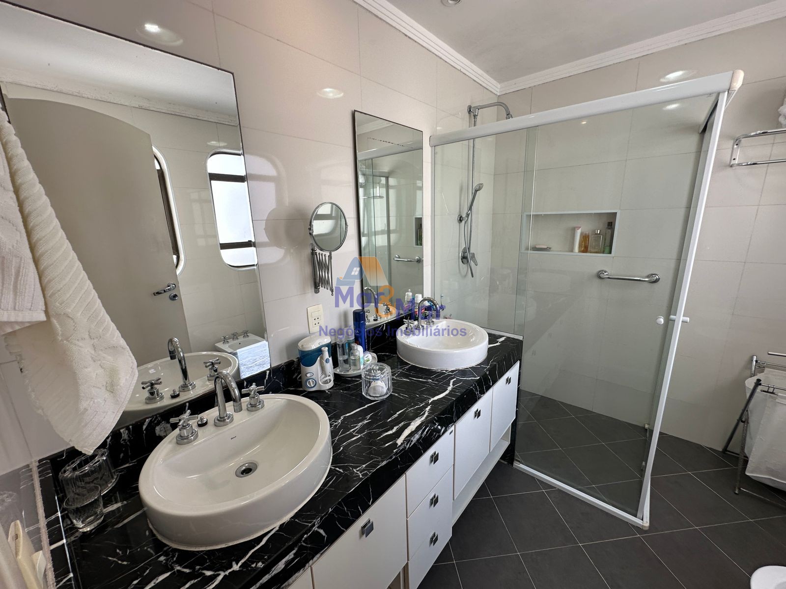 Apartamento Frente ao Mar, Praia Astúrias, Guarujá - SP
