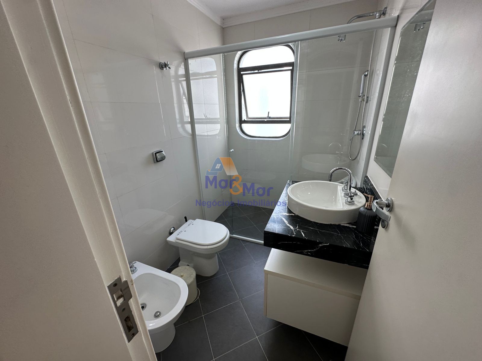Apartamento Frente ao Mar, Praia Astúrias, Guarujá - SP