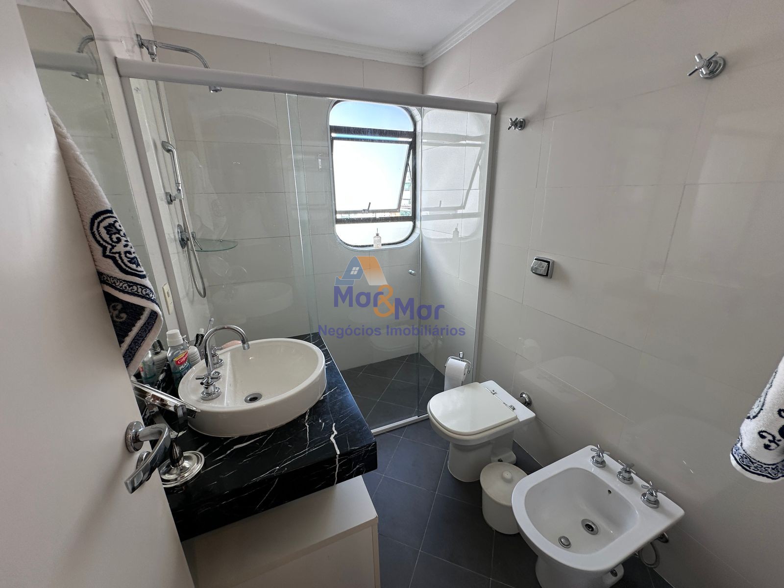 Apartamento Frente ao Mar, Praia Astúrias, Guarujá - SP