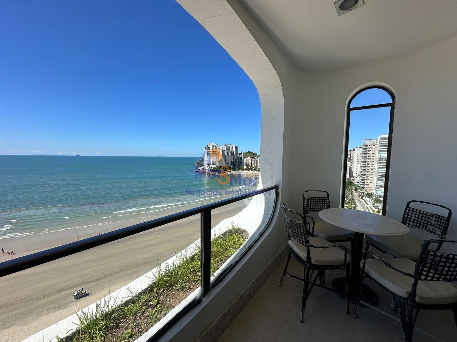 Apartamento Frente ao Mar, Praia Astúrias, Guarujá - SP