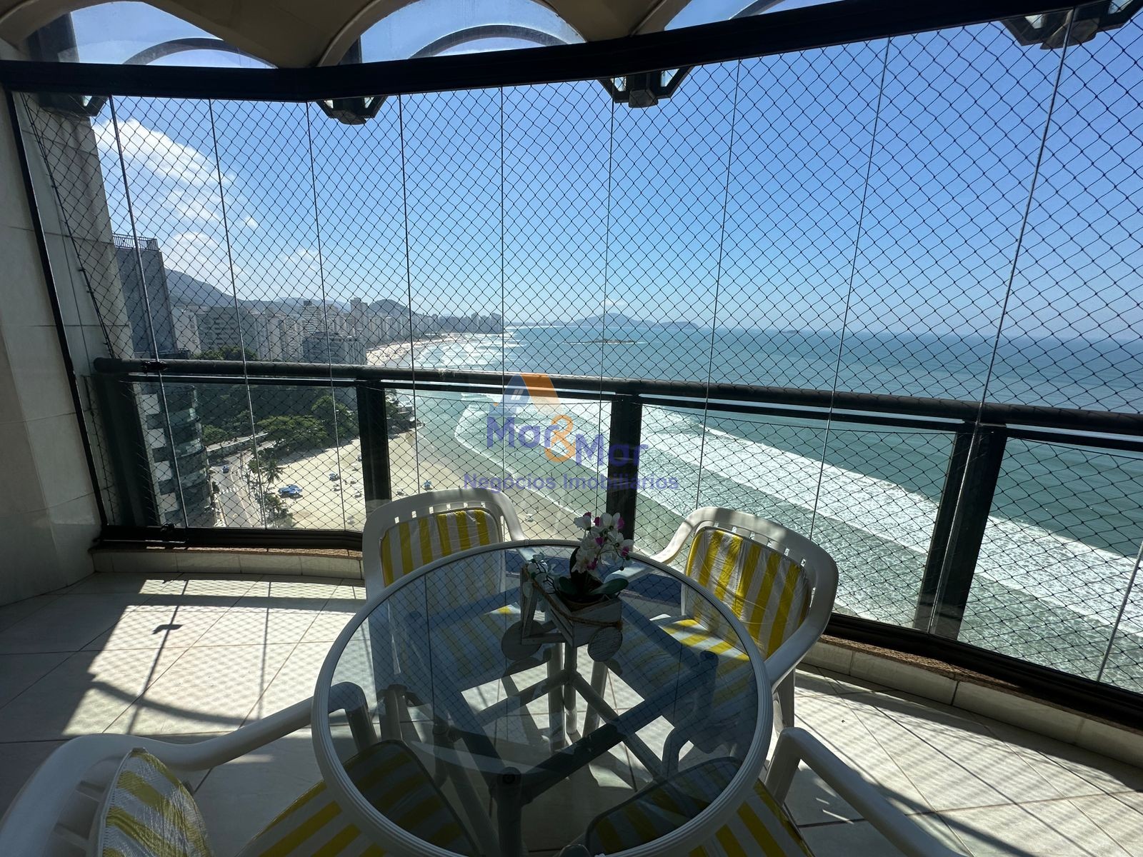 Apartamento Frente ao Mar Praia Astúrias, Guarujá - SP