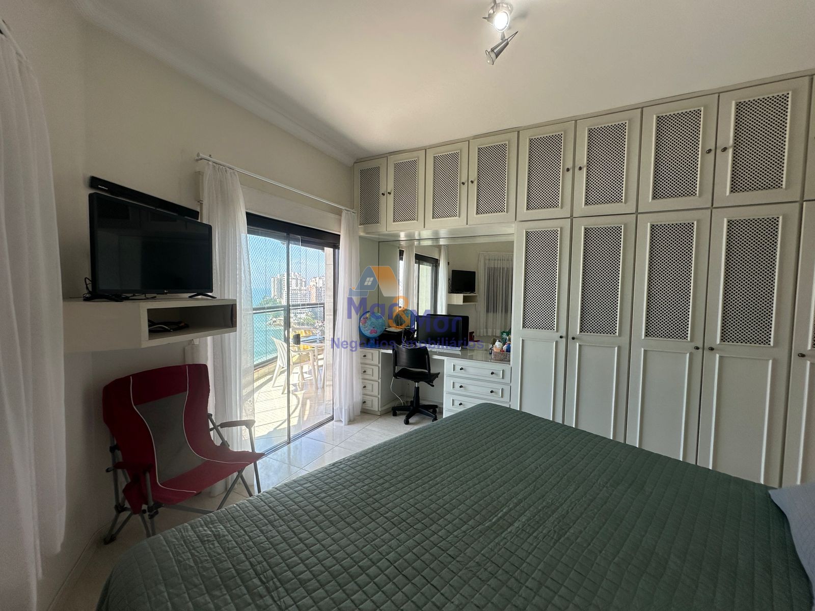 Apartamento Frente ao Mar Praia Astúrias, Guarujá - SP