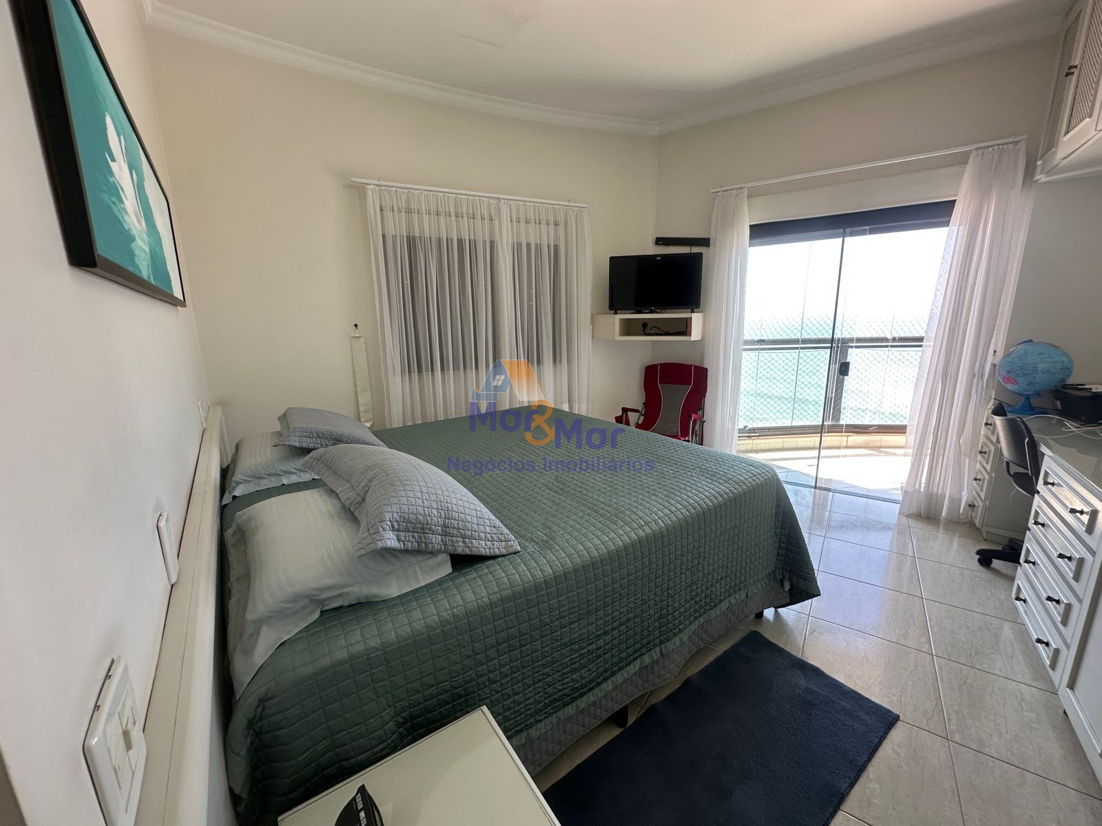 Apartamento Frente ao Mar Praia Astúrias, Guarujá - SP