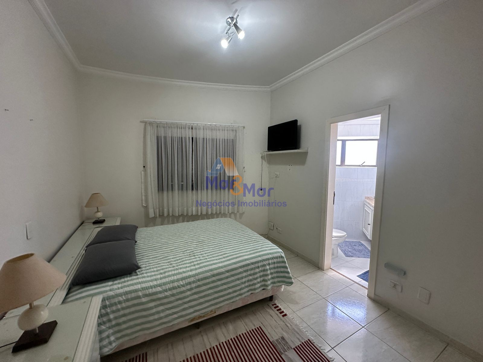Apartamento Frente ao Mar Praia Astúrias, Guarujá - SP