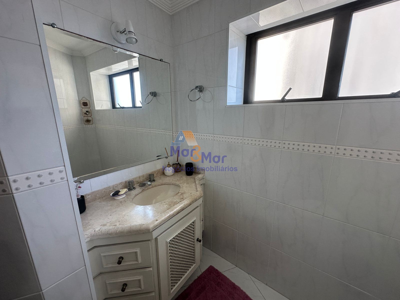 Apartamento Frente ao Mar Praia Astúrias, Guarujá - SP
