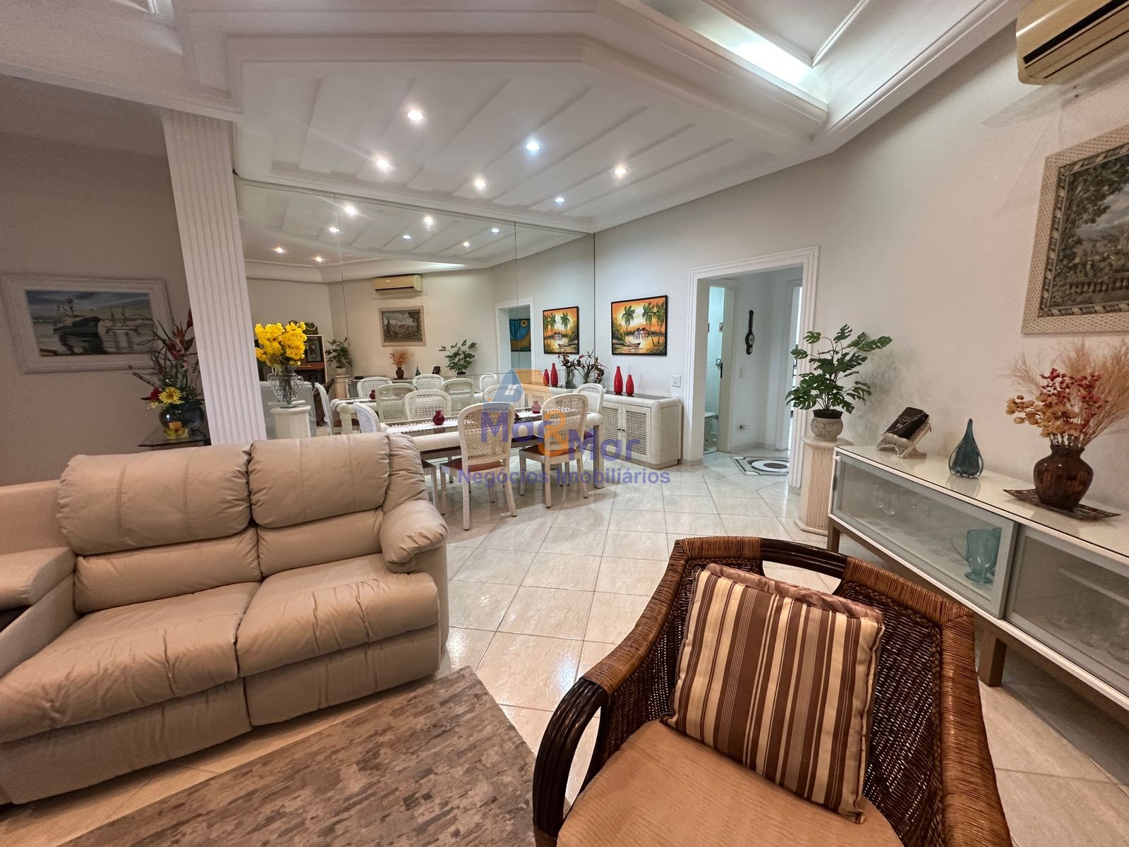 Apartamento Frente ao Mar Praia Astúrias, Guarujá - SP