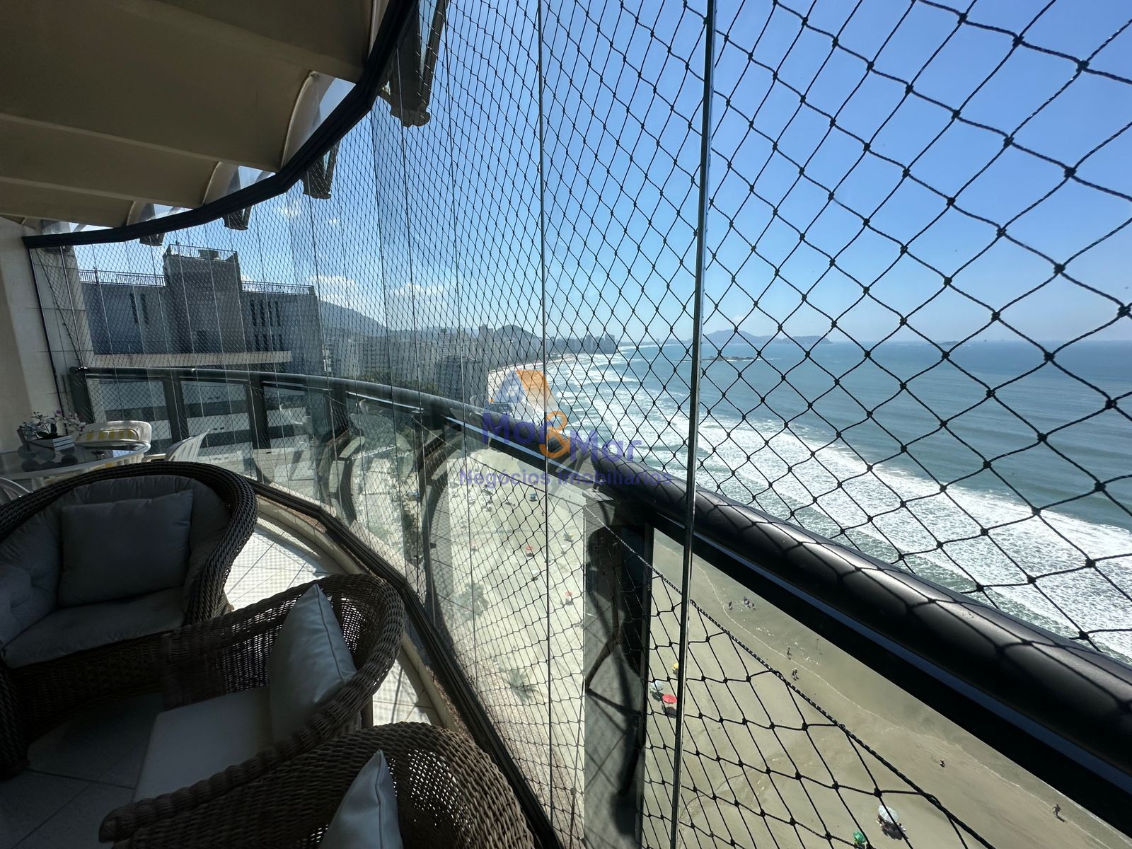Apartamento Frente ao Mar Praia Astúrias, Guarujá - SP