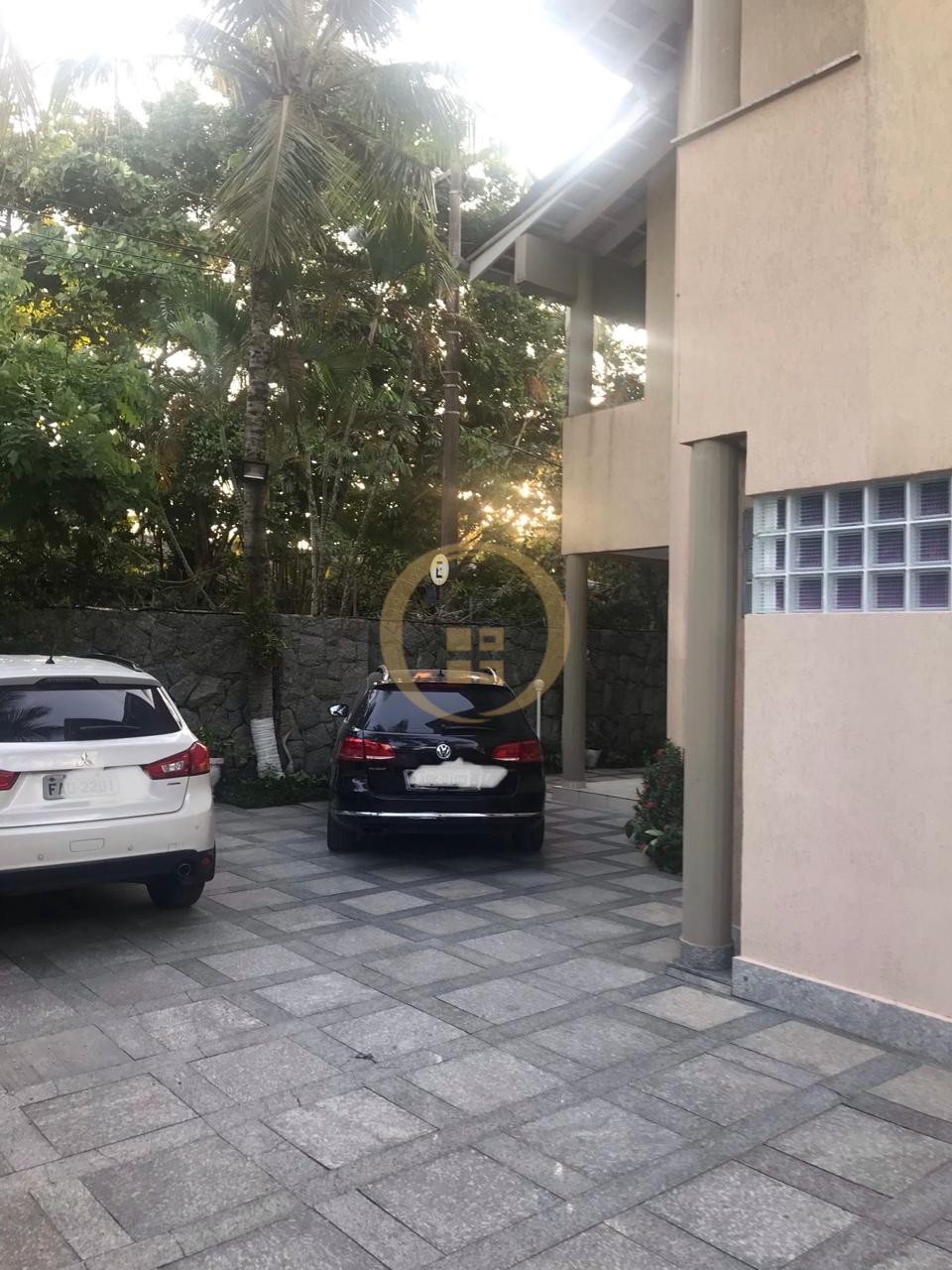 Apartamento-6-dormitorios-Guaiúba