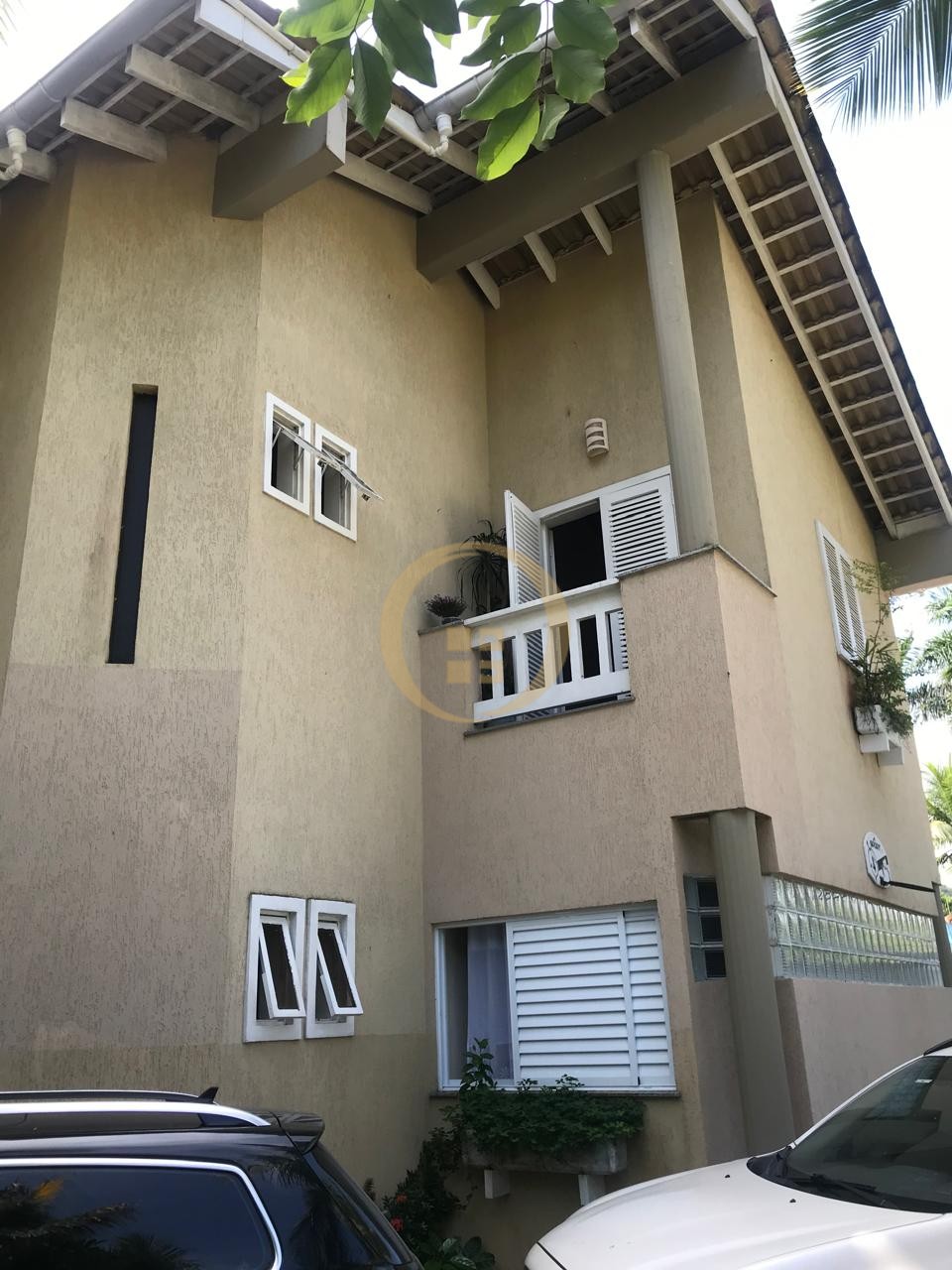Apartamento-6-dormitorios-Guaiúba