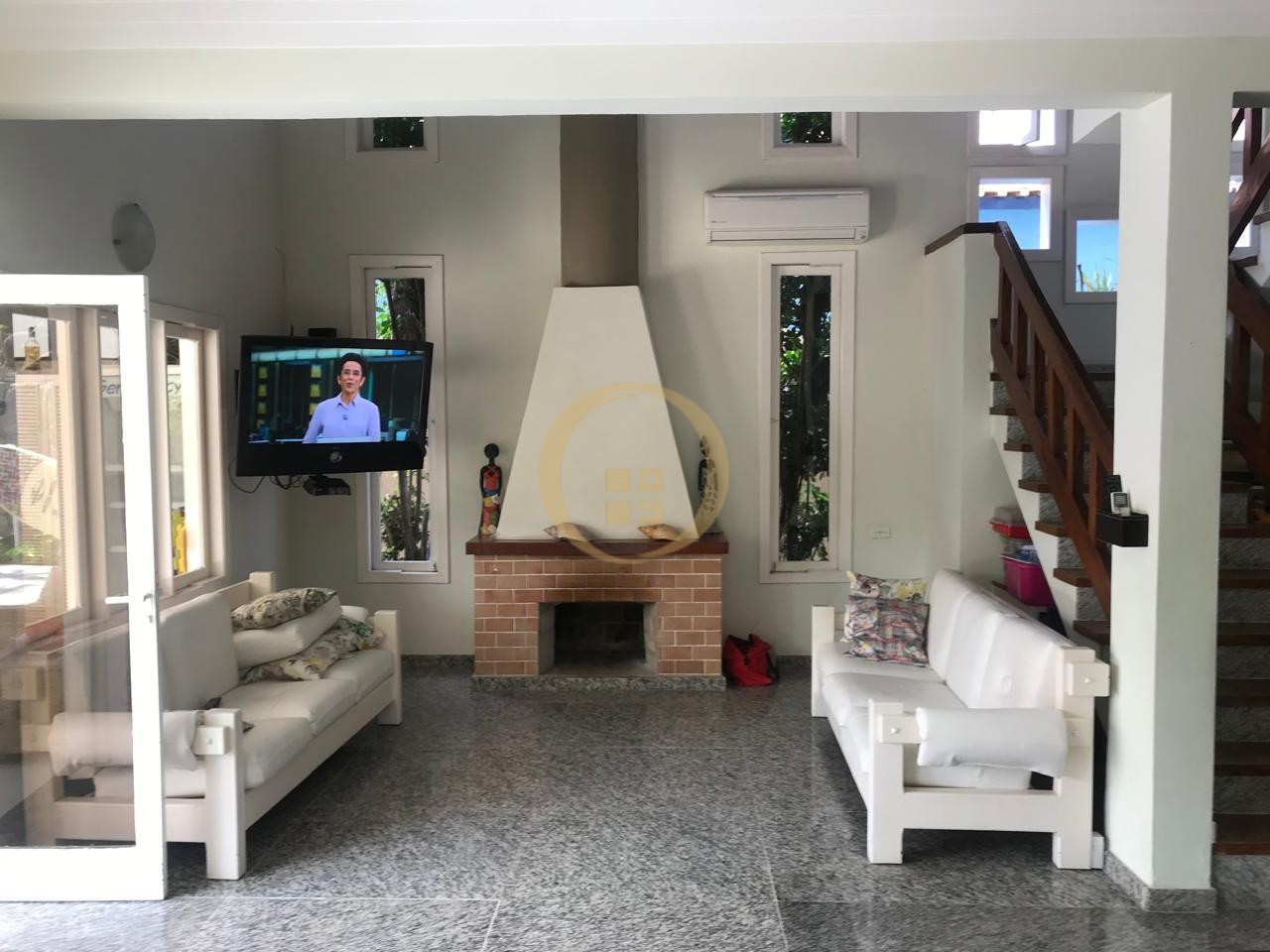 Apartamento-6-dormitorios-Guaiúba
