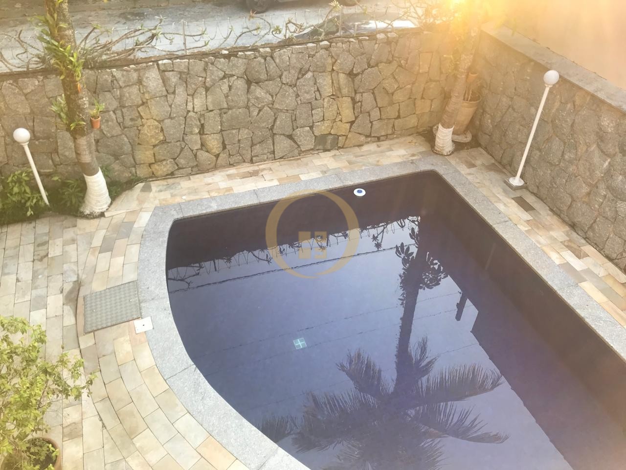 Apartamento-6-dormitorios-Guaiúba
