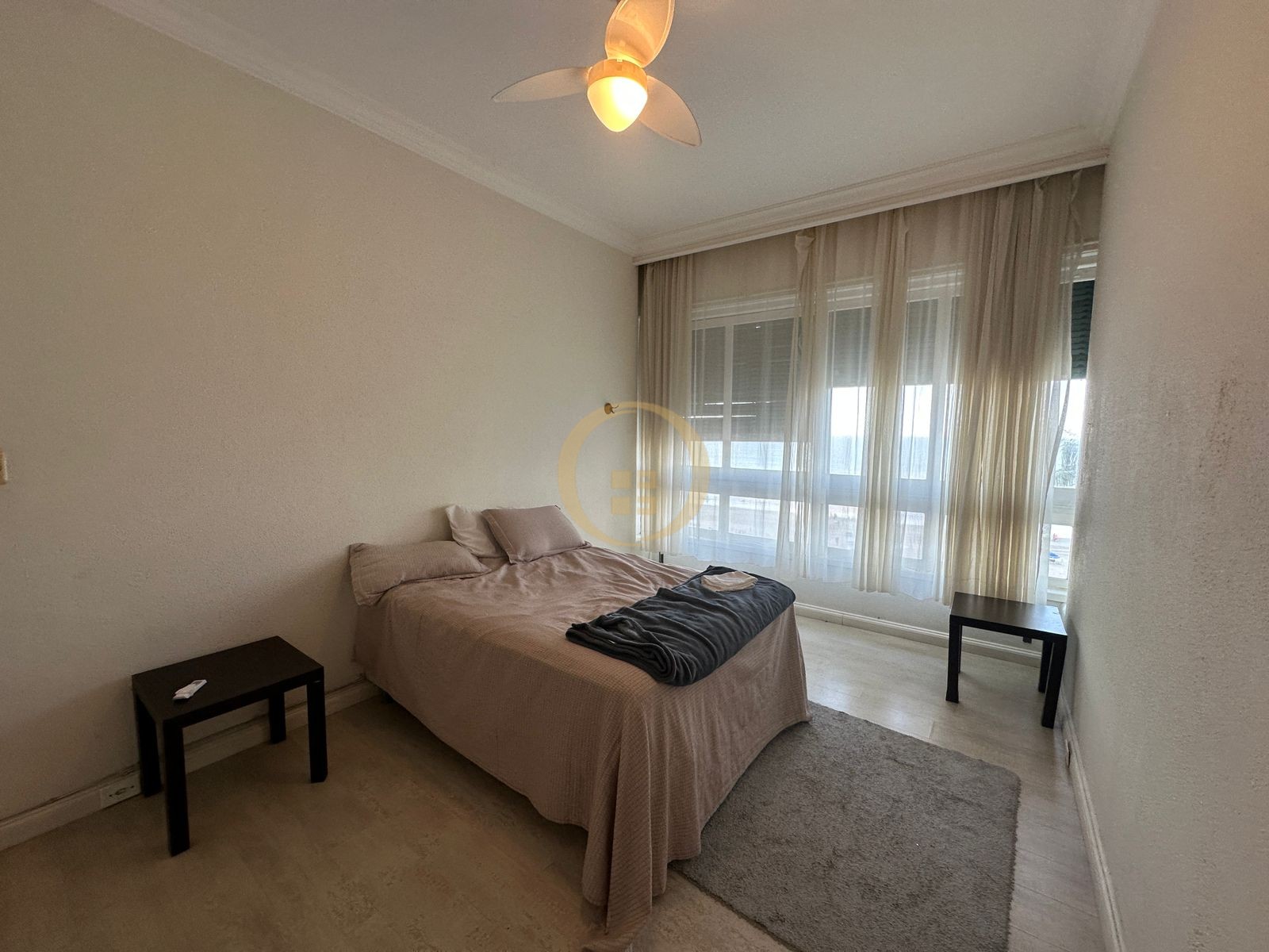 Apartamento Frente ao Mar nas Pitangueiras, Guarujá - SP
