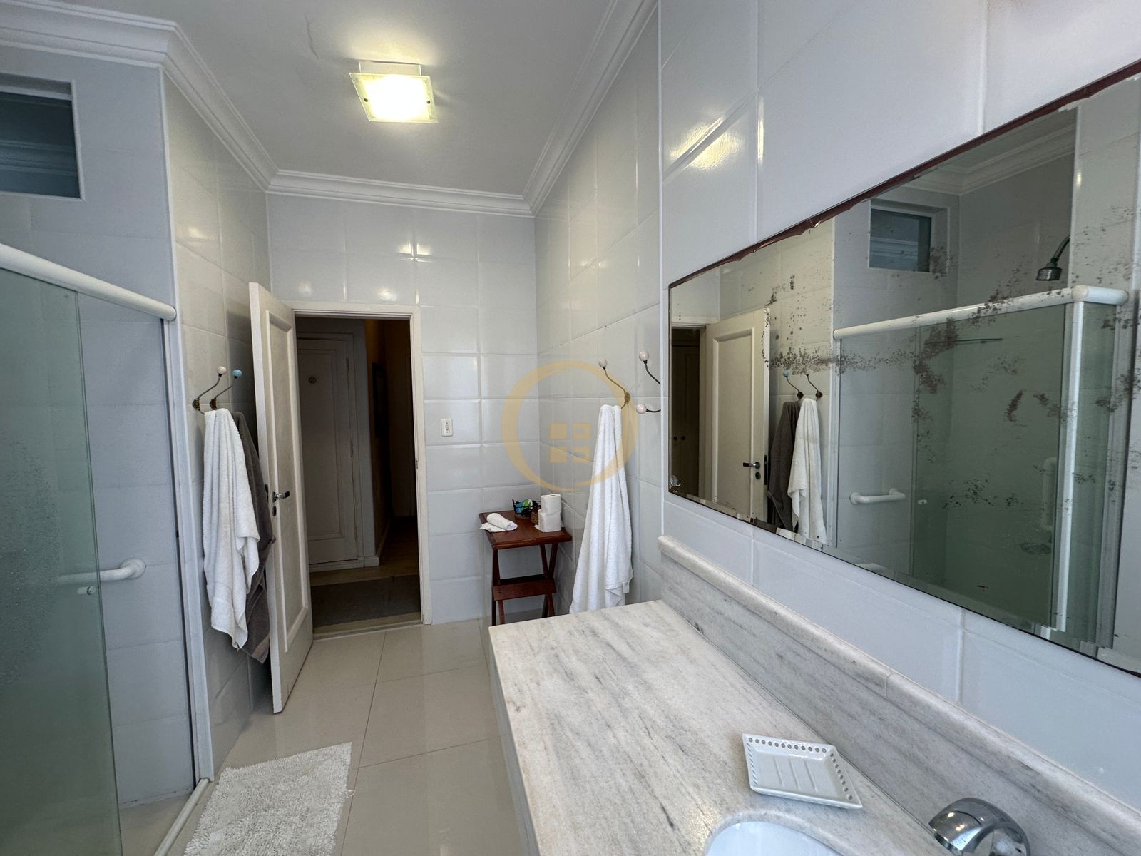 Apartamento Frente ao Mar nas Pitangueiras, Guarujá - SP