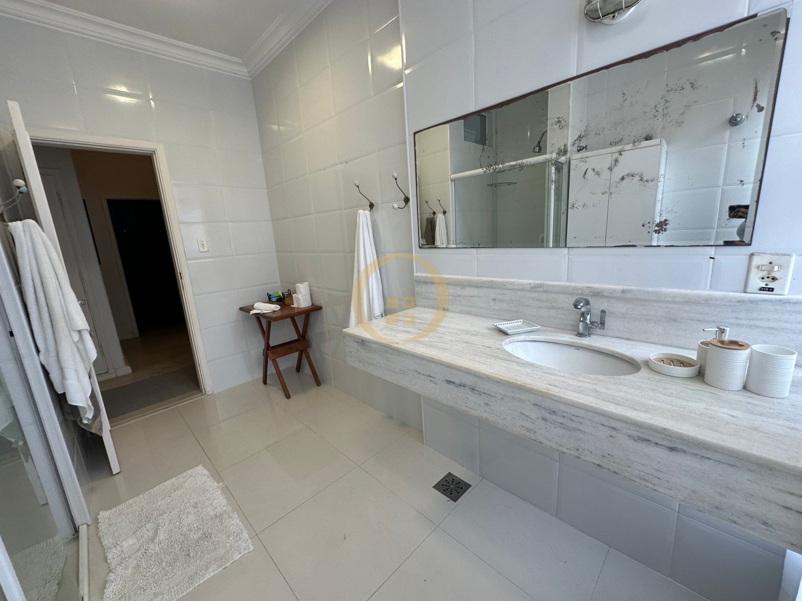 Apartamento Frente ao Mar nas Pitangueiras, Guarujá - SP