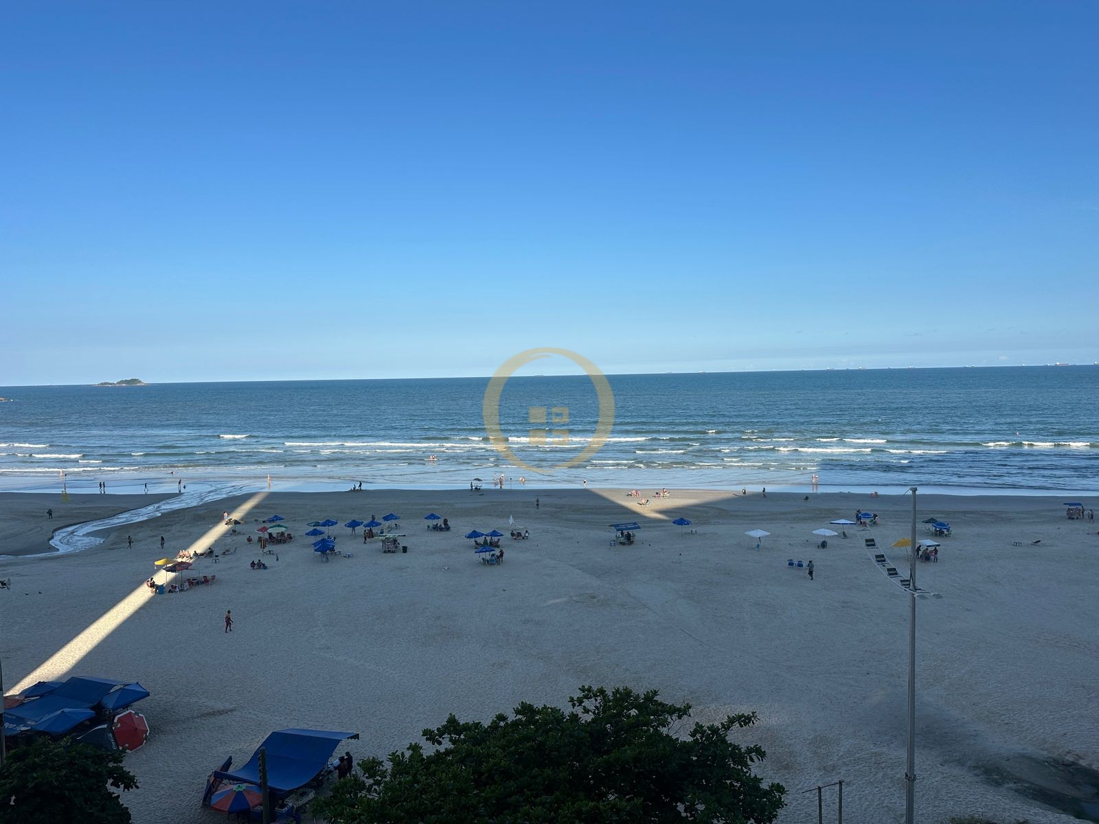 Apartamento Frente ao Mar nas Pitangueiras, Guarujá - SP