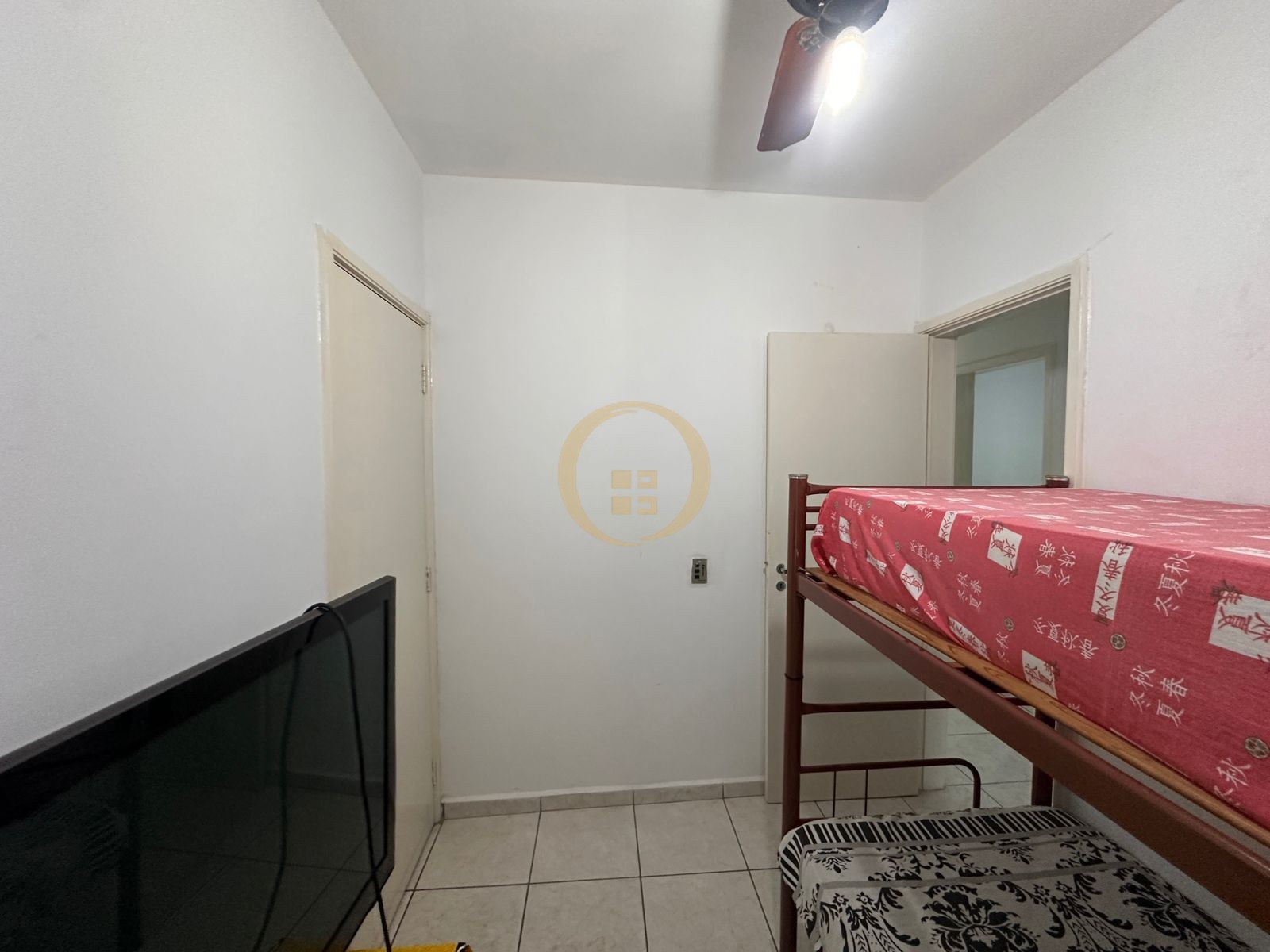 Apartamento na Praia da Enseada, Guarujá - SP