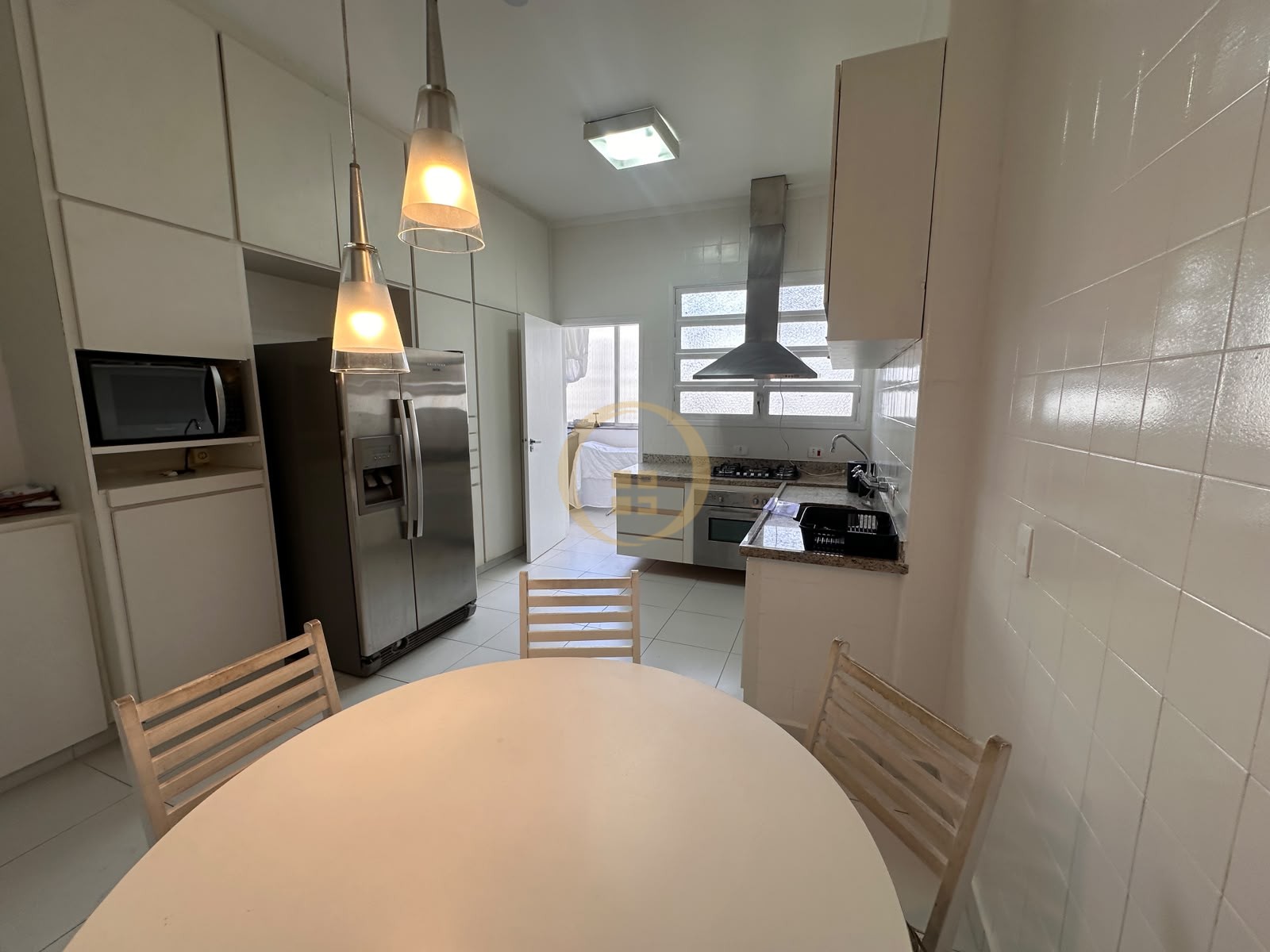 Apartamento Frente ao Mar nas Pitangueiras, Guarujá - SP