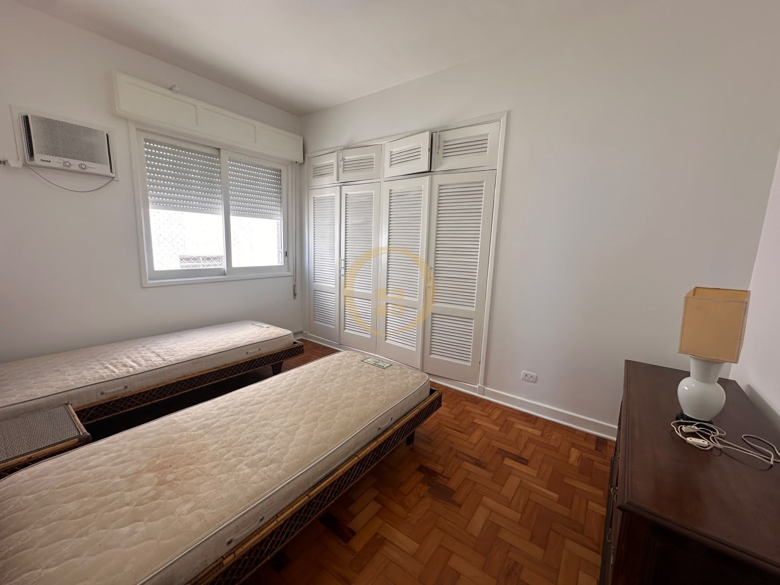 Apartamento Frente ao Mar nas Pitangueiras, Guarujá - SP