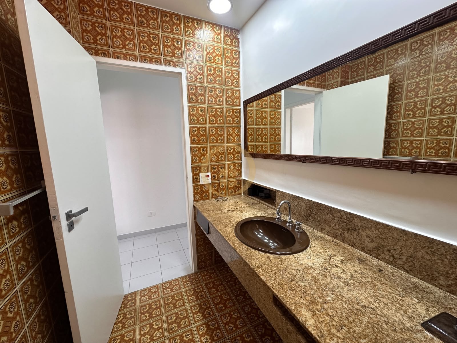 Apartamento Frente ao Mar nas Pitangueiras, Guarujá - SP