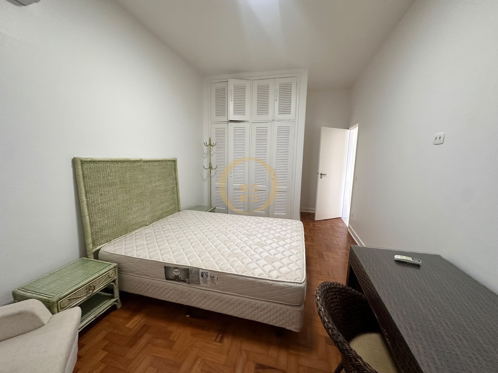 Apartamento Frente ao Mar nas Pitangueiras, Guarujá - SP