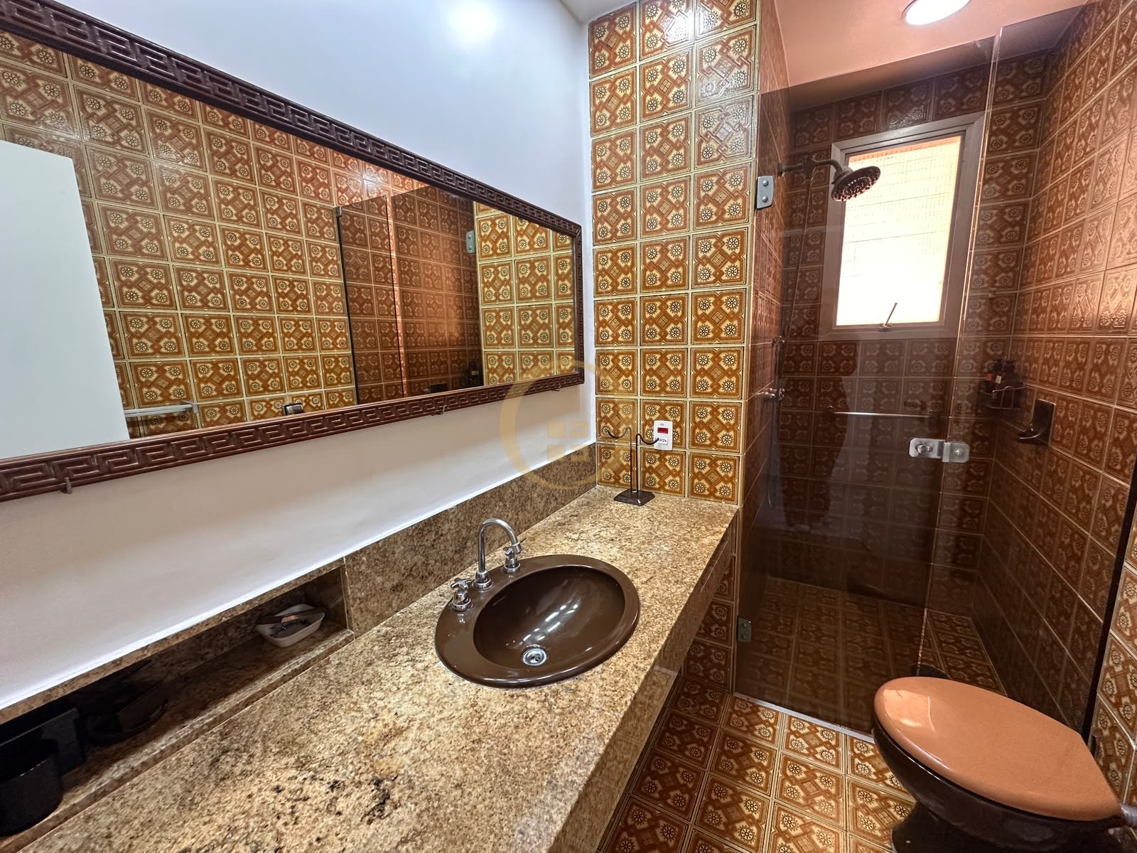 Apartamento Frente ao Mar nas Pitangueiras, Guarujá - SP