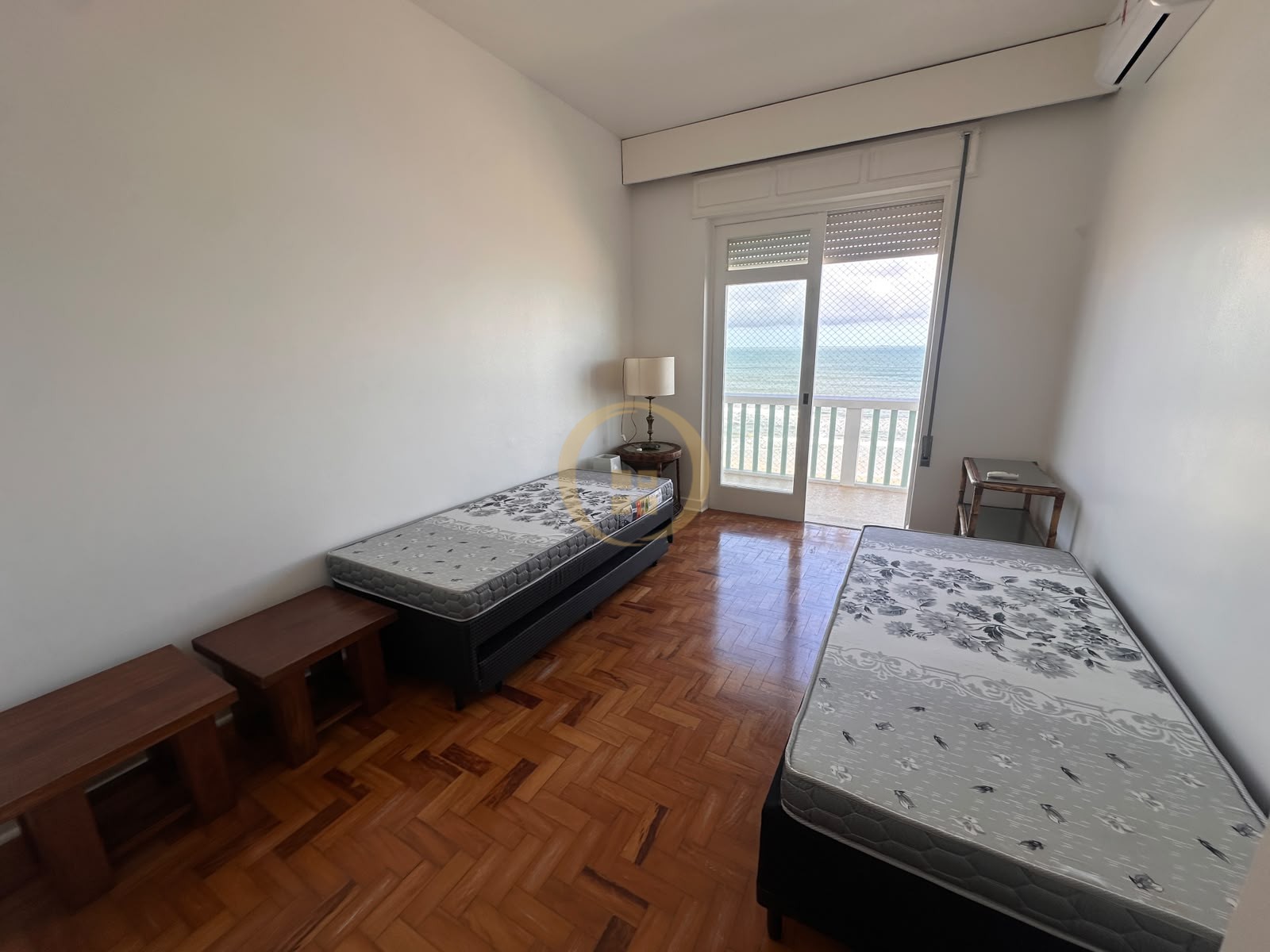 Apartamento Frente ao Mar nas Pitangueiras, Guarujá - SP