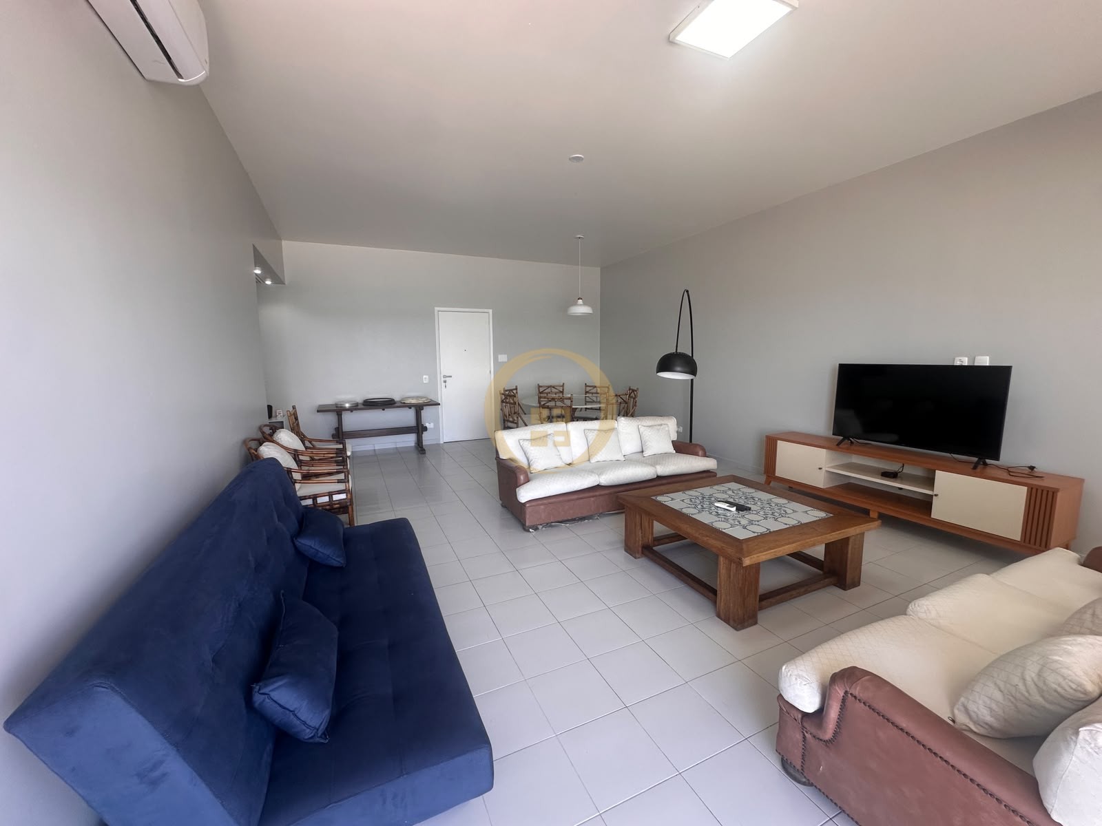 Apartamento Frente ao Mar nas Pitangueiras, Guarujá - SP