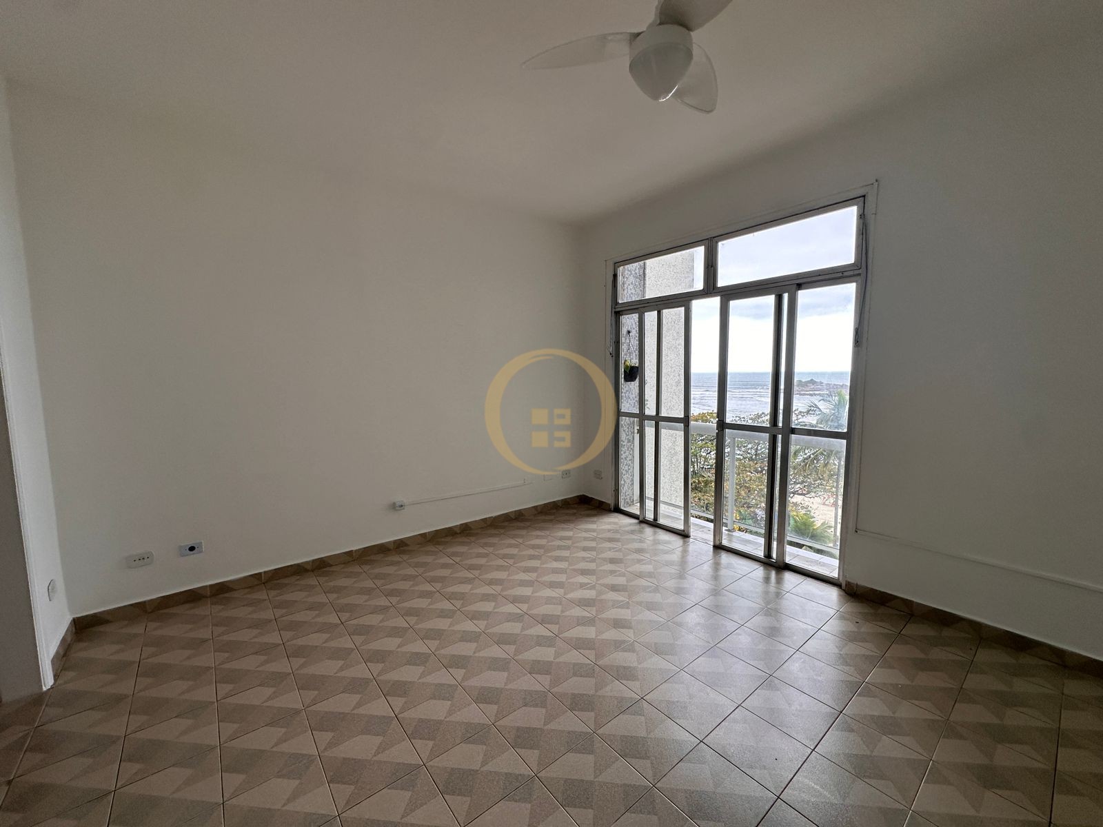 Apartamento-2-dormitorios-Pitangueiras