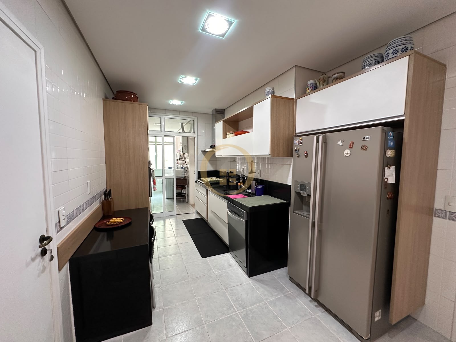 Apartamento-4-dormitorios-Pitangueiras