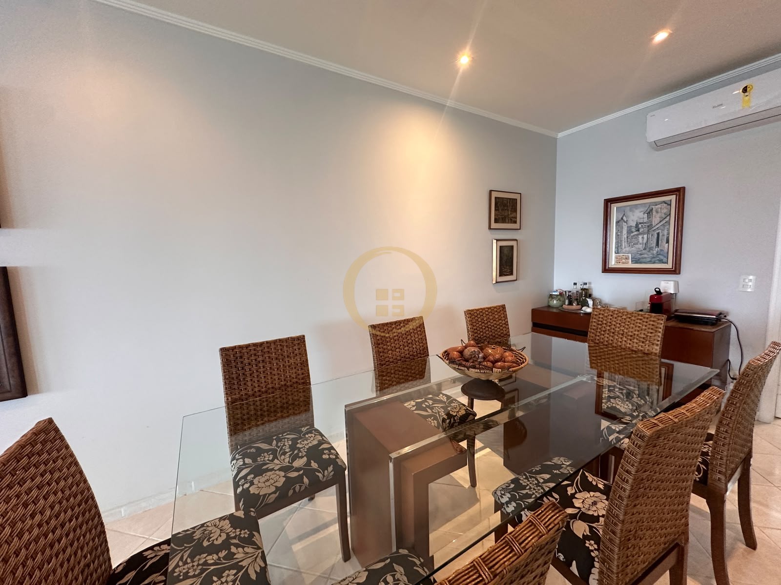 Apartamento-4-dormitorios-Pitangueiras