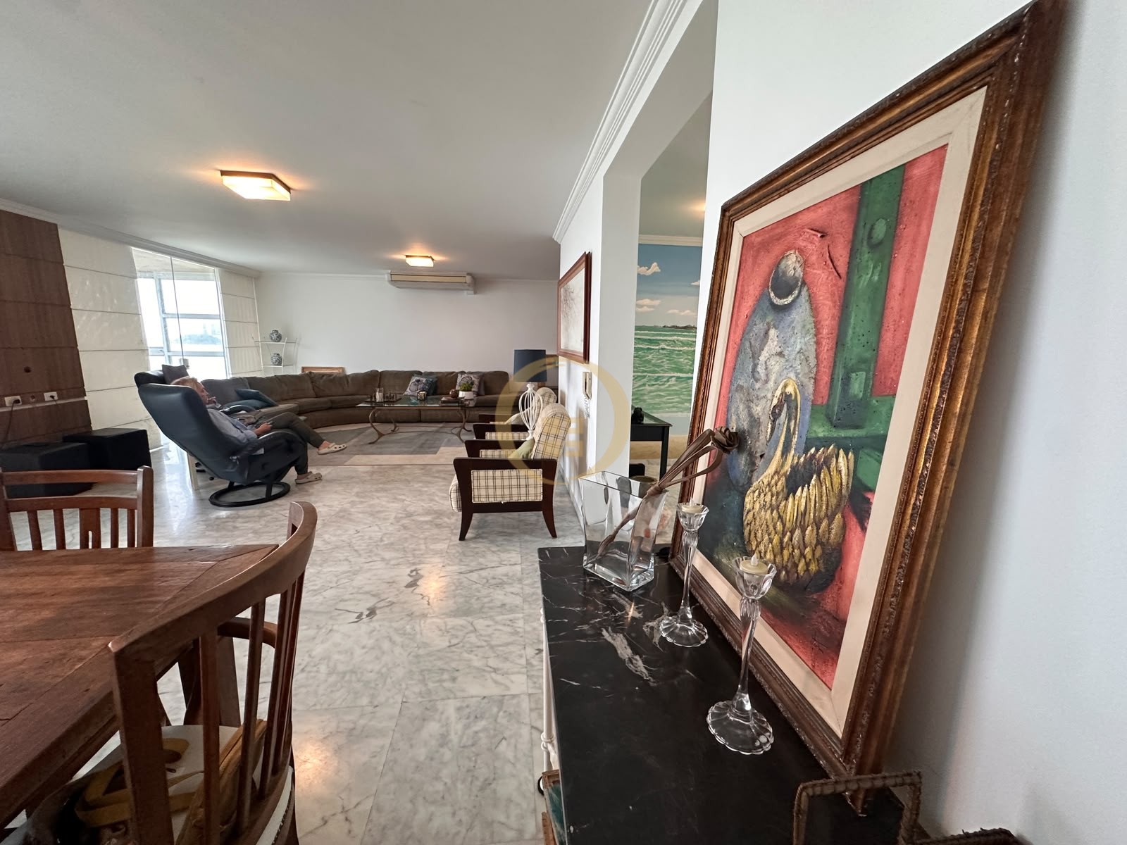Apartamento-4-dormitorios-Pitangueiras