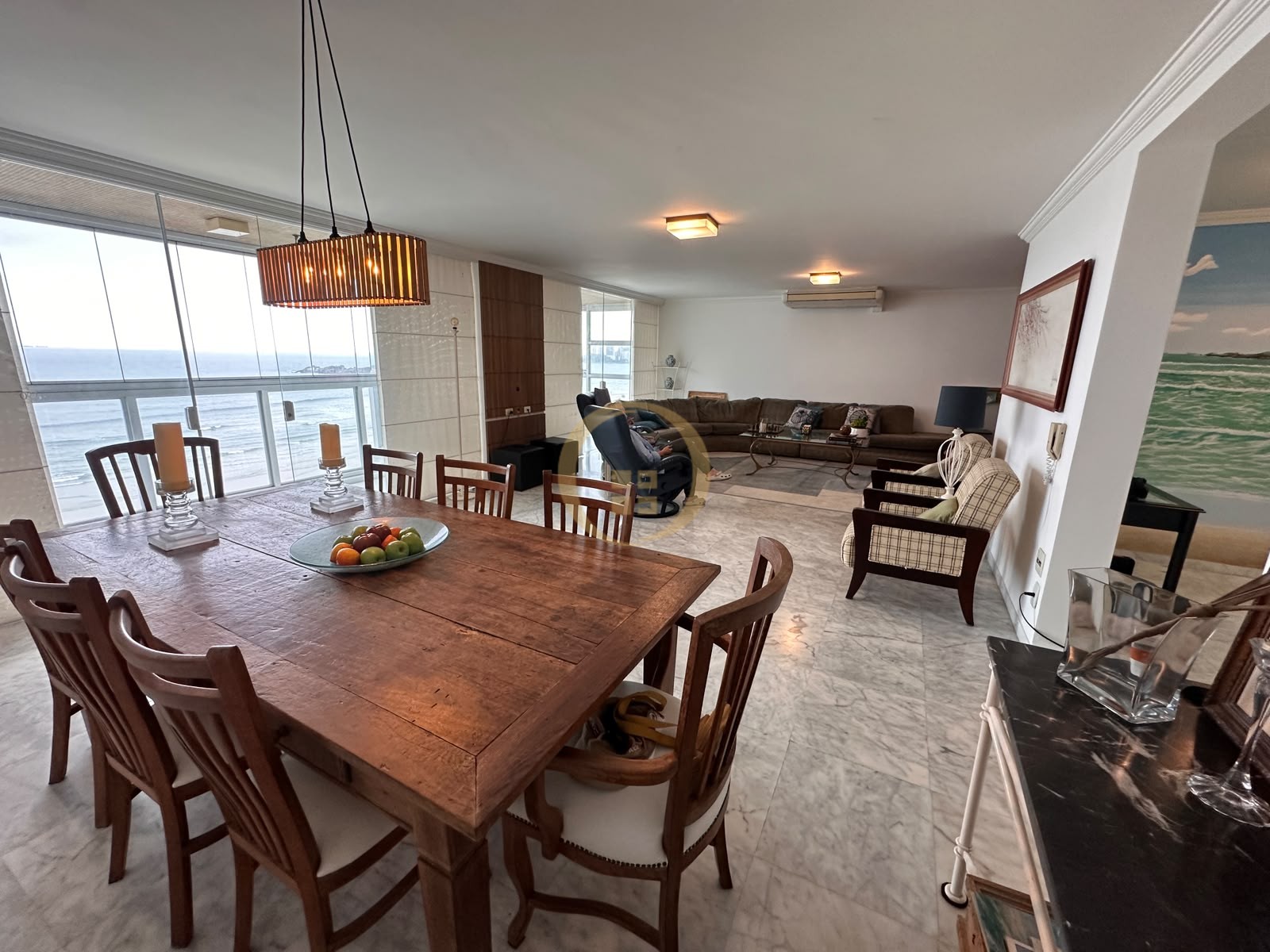 Apartamento-4-dormitorios-Pitangueiras