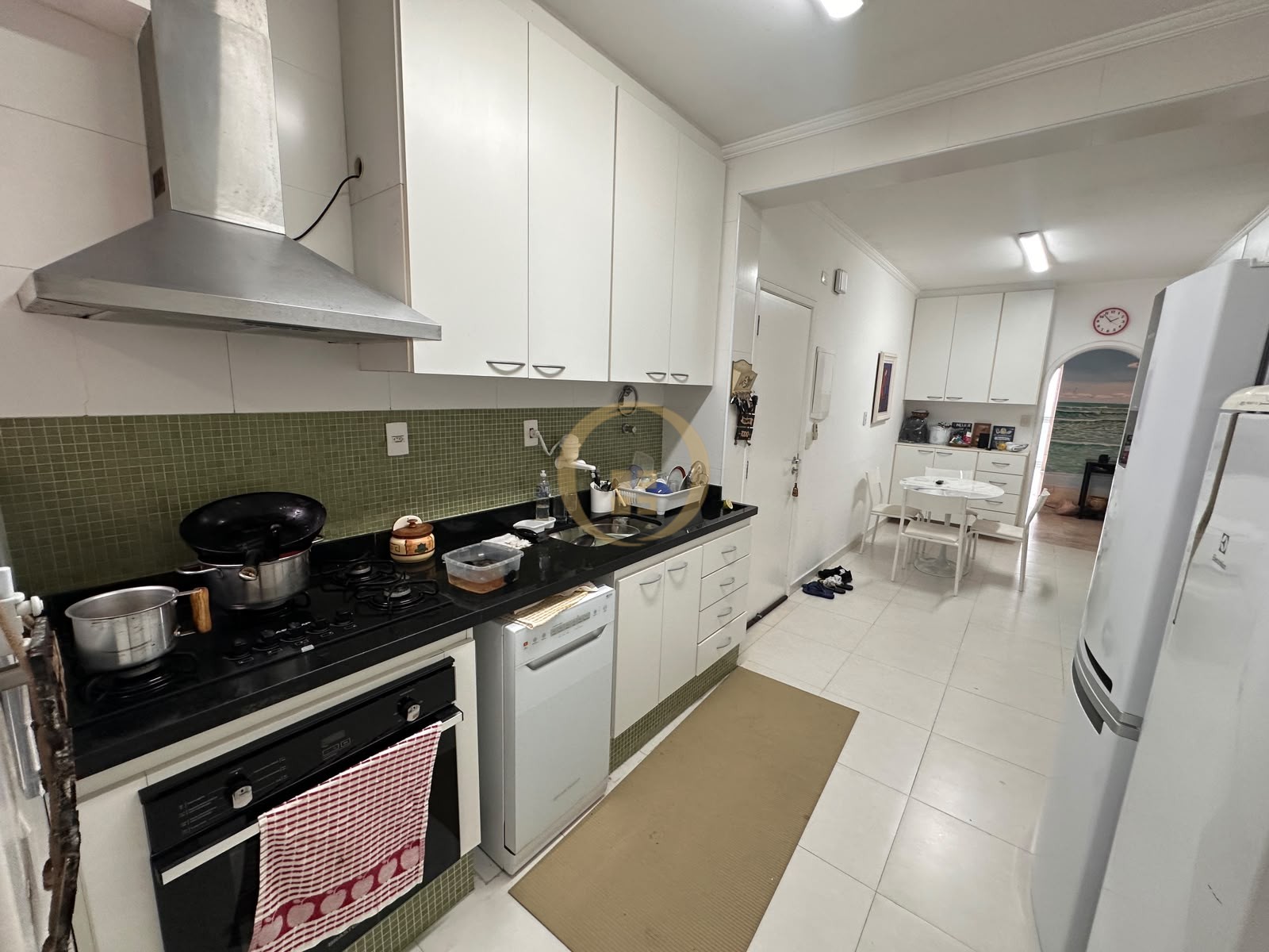 Apartamento-4-dormitorios-Pitangueiras