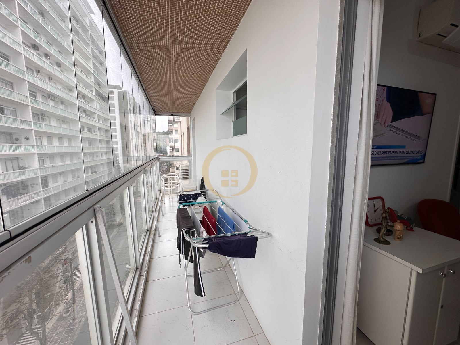 Apartamento-4-dormitorios-Pitangueiras